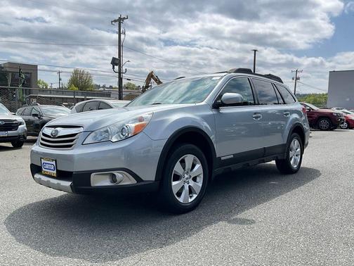 Ice Silver Metallic 2012 Subaru Outback 2.5i Limited