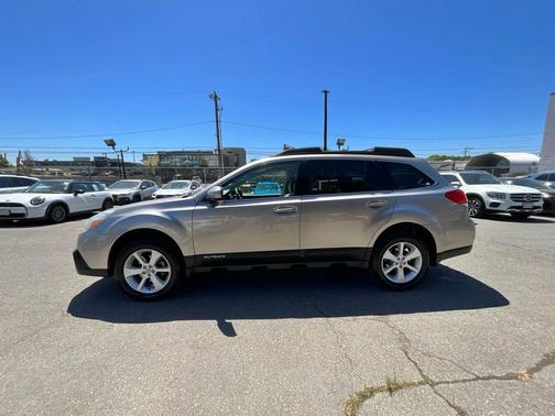 Tungsten Metallic 2014 Subaru Outback 2.5i Premium
