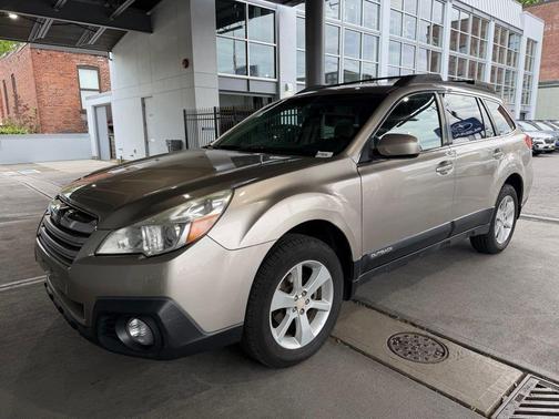 Tungsten Metallic 2014 Subaru Outback 2.5i Premium