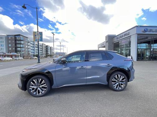 Gray Pearl 2026 Subaru Solterra Touring XT