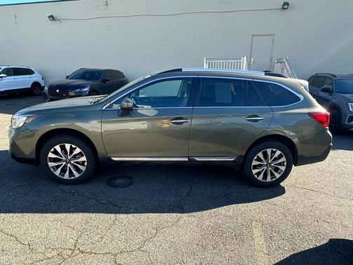 2018 Subaru Outback 2.5i Touring