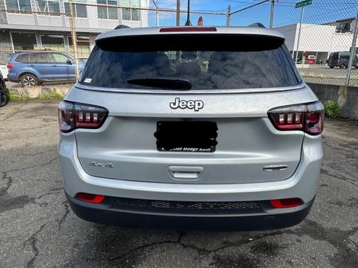 2024 Jeep Compass Latitude Lux