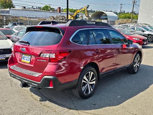 Crimson Red Pearl 2019 Subaru Outback 2.5i Limited