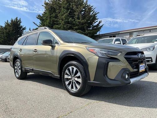 Autumn Green Metallic 2023 Subaru Outback Limited