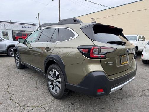 Autumn Green Metallic 2023 Subaru Outback Limited