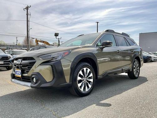 Autumn Green Metallic 2023 Subaru Outback Limited