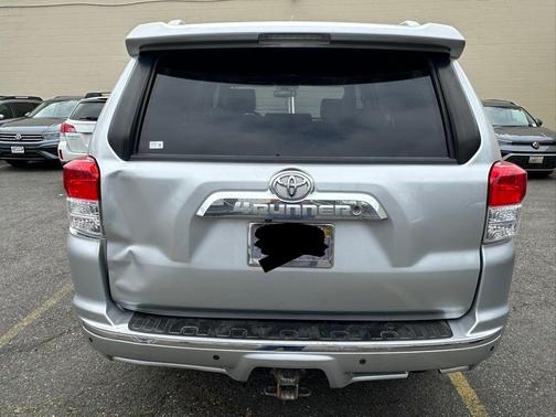 Classic Silver Metallic 2010 Toyota 4Runner SR5