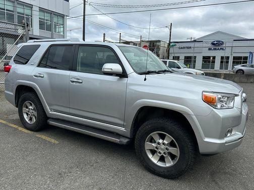 Classic Silver Metallic 2010 Toyota 4Runner SR5