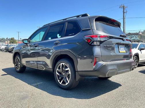 Magnetite Gray Metallic 2026 Subaru Forester Limited