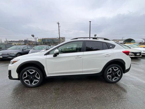 Crystal White Pearl 2020 Subaru Crosstrek Limited