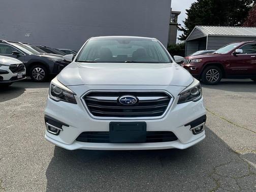 Crystal White Pearl 2019 Subaru Legacy 3.6R Limited