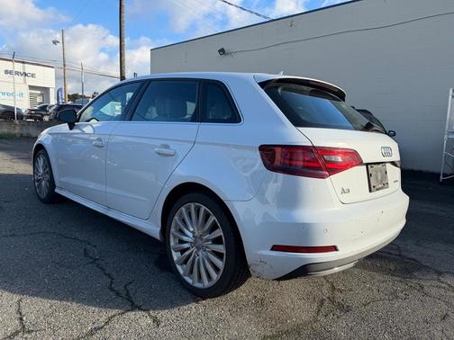 2016 Audi A3 e-tron 1.4T Premium