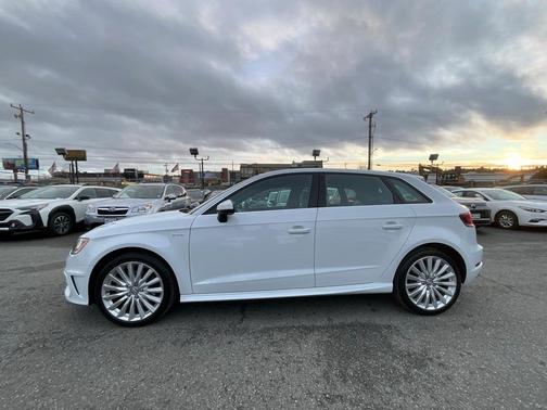 2016 Audi A3 e-tron 1.4T Premium