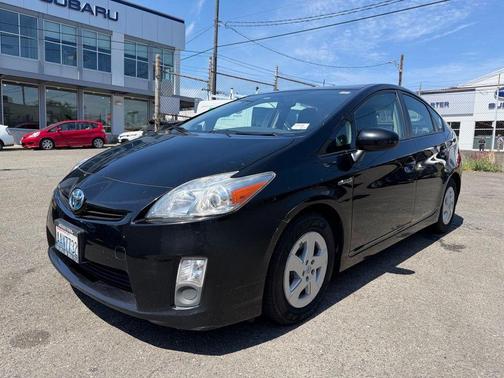 Black 2010 Toyota Prius II