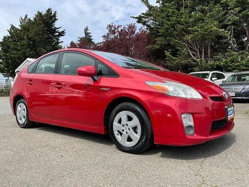 Barcelona Red Metallic 2011 Toyota Prius II