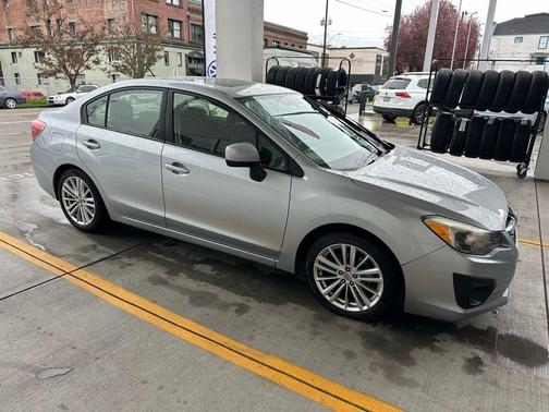 2014 Subaru Impreza 2.0i Premium