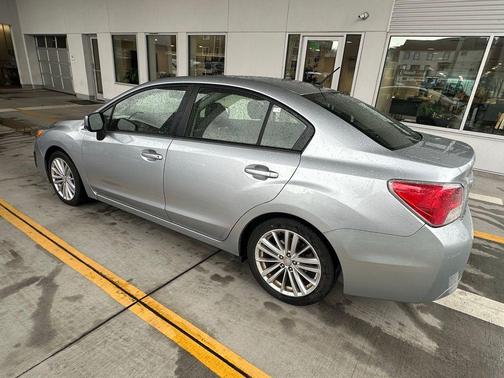 2014 Subaru Impreza 2.0i Premium