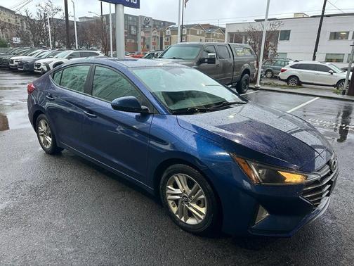2019 Hyundai ELANTRA SEL