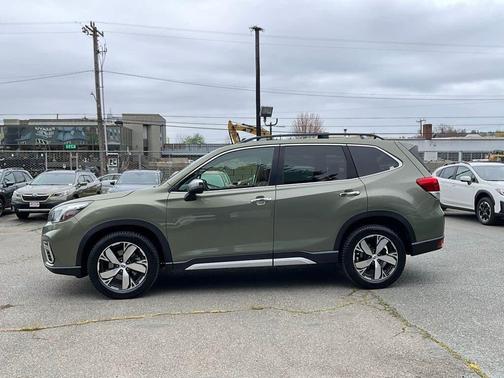 Jasper Green Metallic 2019 Subaru Forester Touring