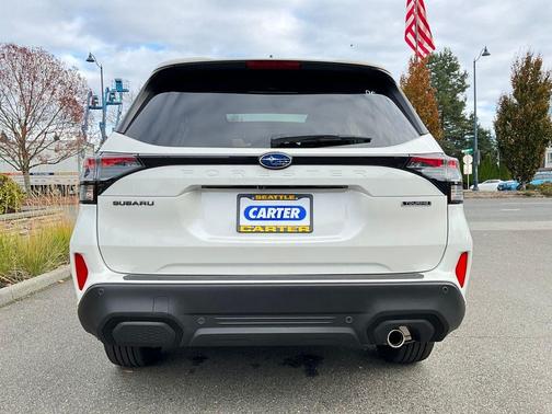 Crystal White Pearl 2025 Subaru Forester Touring