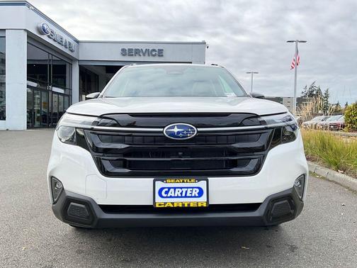Crystal White Pearl 2025 Subaru Forester Touring