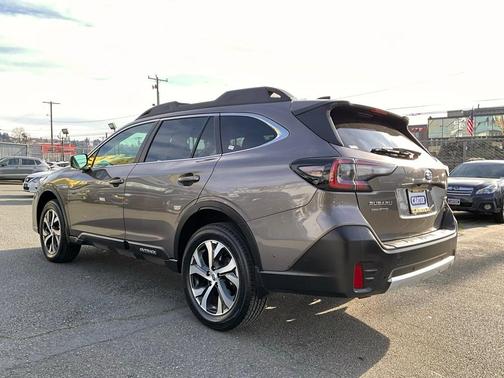 2022 Subaru Outback Limited XT