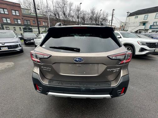 2022 Subaru Outback Limited XT