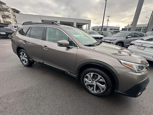 2022 Subaru Outback Limited XT