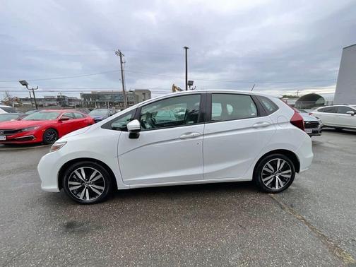 White Orchid Pearl 2018 Honda Fit EX