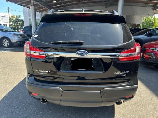 2022 Subaru Ascent Limited 8-Passenger
