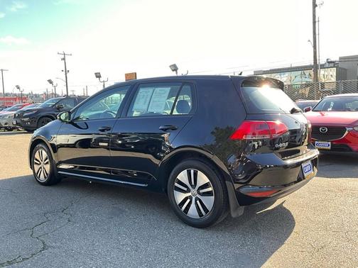2016 Volkswagen e-Golf SE