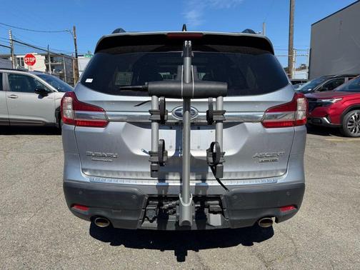 Ice Silver Metallic 2020 Subaru Ascent Limited 7-Passenger