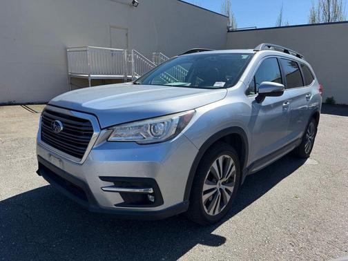 Ice Silver Metallic 2020 Subaru Ascent Limited 7-Passenger