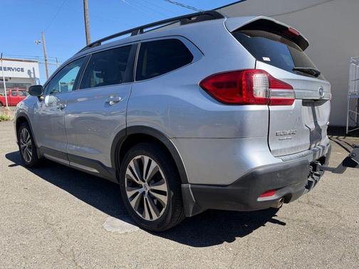 Ice Silver Metallic 2020 Subaru Ascent Limited 7-Passenger