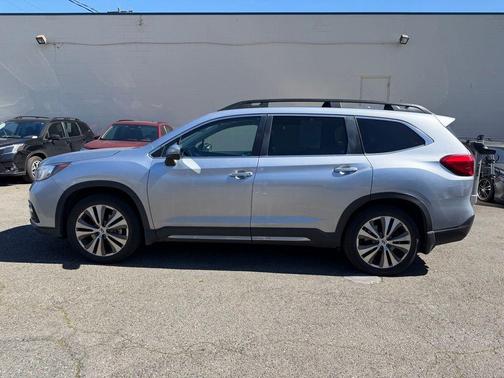 Ice Silver Metallic 2020 Subaru Ascent Limited 7-Passenger