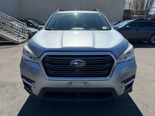 Ice Silver Metallic 2020 Subaru Ascent Limited 7-Passenger