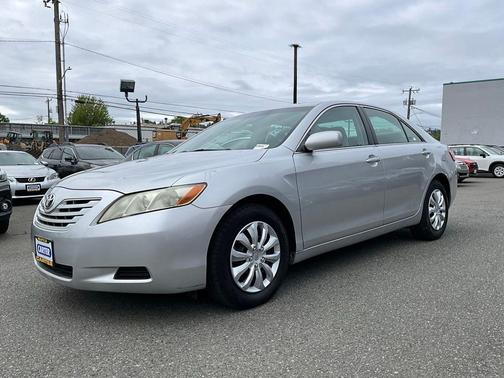 Classic Silver Metallic 2009 Toyota Camry LE