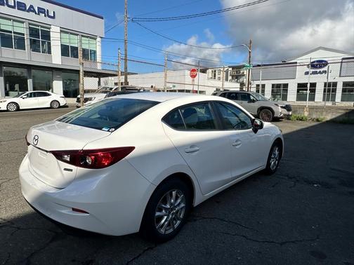 2018 Mazda Mazda3 Sport