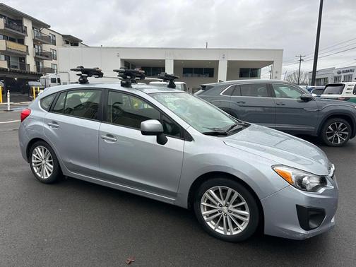 2014 Subaru Impreza 2.0i Premium