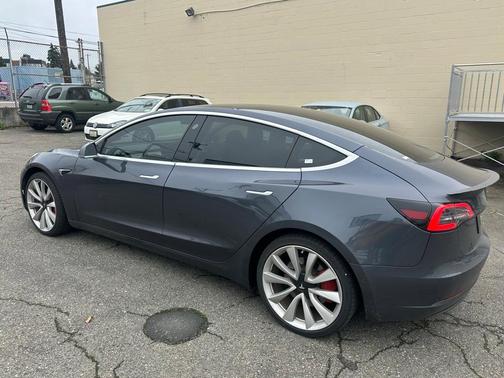 2019 Tesla Model 3 Long Range