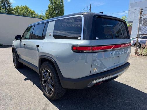 Limestone 2023 Rivian R1S Adventure Quad Motor Large Pack