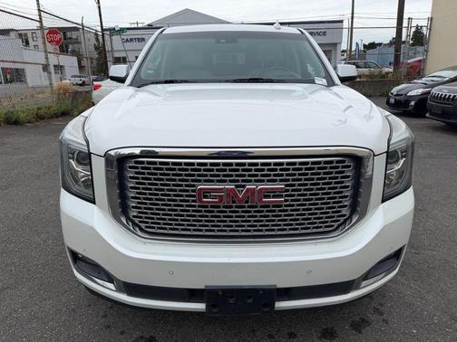 White Frost Tri-Coat 2017 GMC Yukon XL Denali