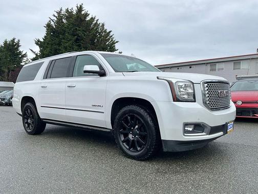 White Frost Tri-Coat 2017 GMC Yukon XL Denali