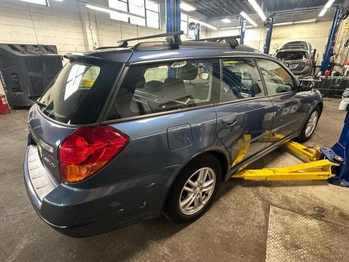 2005 Subaru Legacy 2.5i