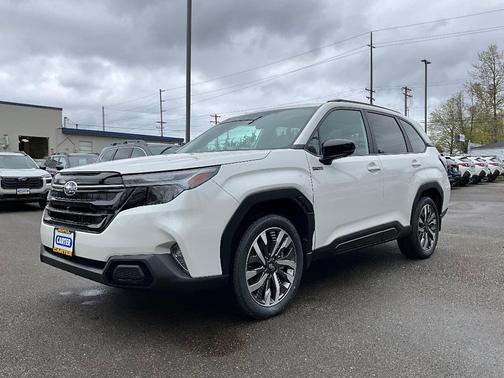 Crystal White Pearl 2026 Subaru Forester Touring