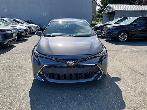 Magnetic Gray Metallic 2021 Toyota Corolla Hatchback XSE