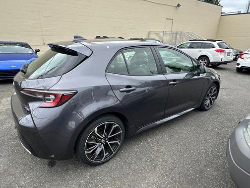 Magnetic Gray Metallic 2021 Toyota Corolla Hatchback XSE