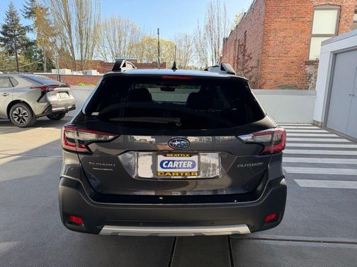 Magnetite Gray Metallic 2023 Subaru Outback Limited