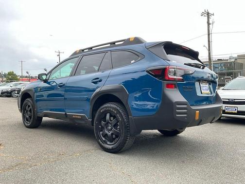 Geyser Blue 2025 Subaru Outback Wilderness