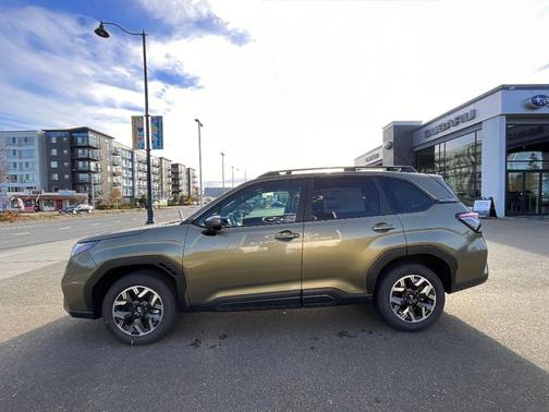Autumn Green Metallic 2026 Subaru Forester Premium